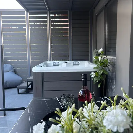 מלון Celine Luxury And Olympiakí Aktí