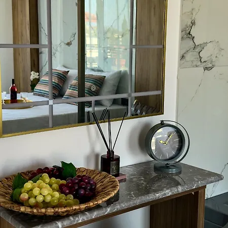 Celine Luxury And * Olympiakí Aktí