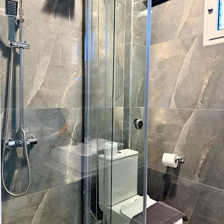 Hotell Celine Luxury And Olympiakí Aktí
